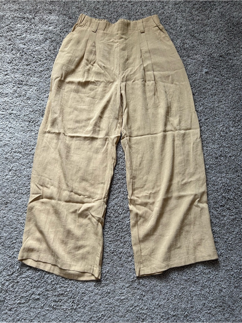 HALARA Wide-Leg Linen-Blend Pants in Light Tan